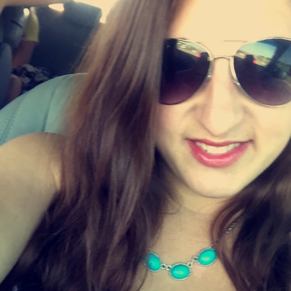 Meet your Posher, Amanda